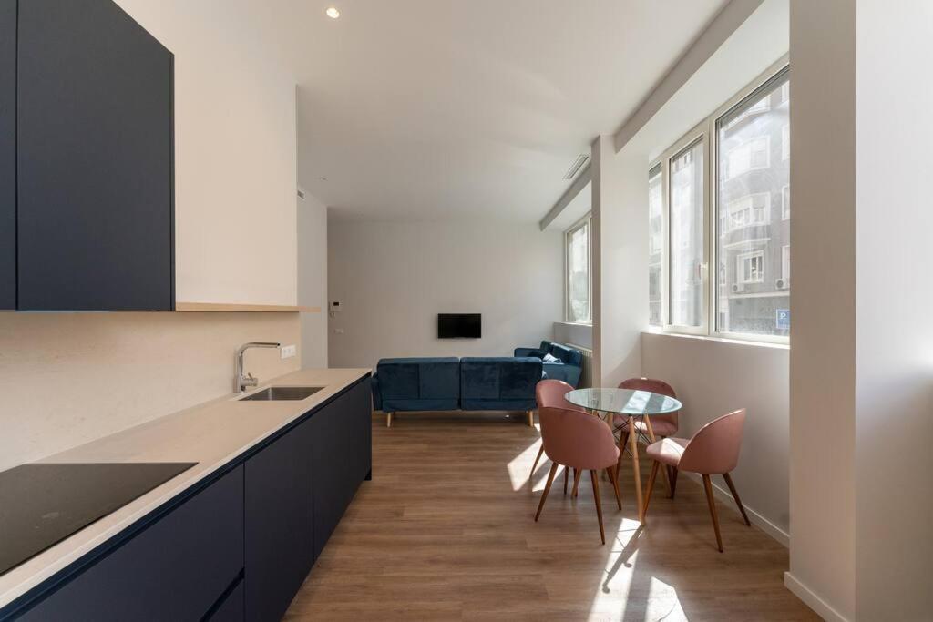 Sunniest In Apartment Madrid