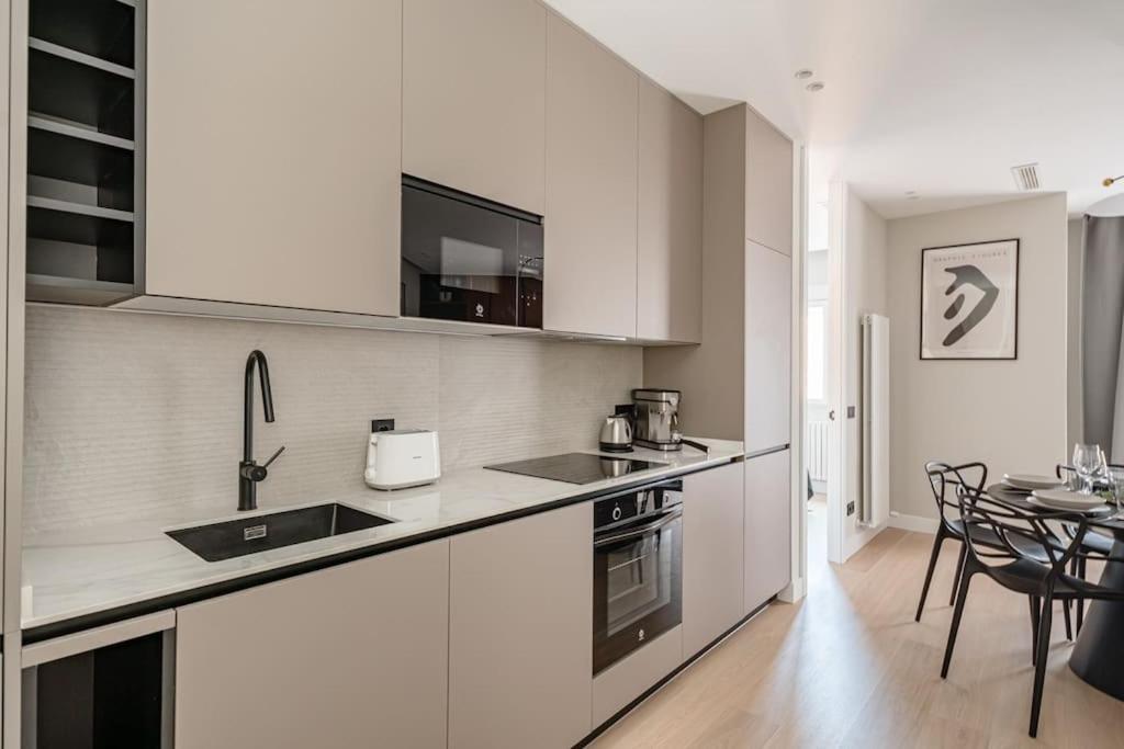Modern Centro Ii Renovated 2br 2bh *