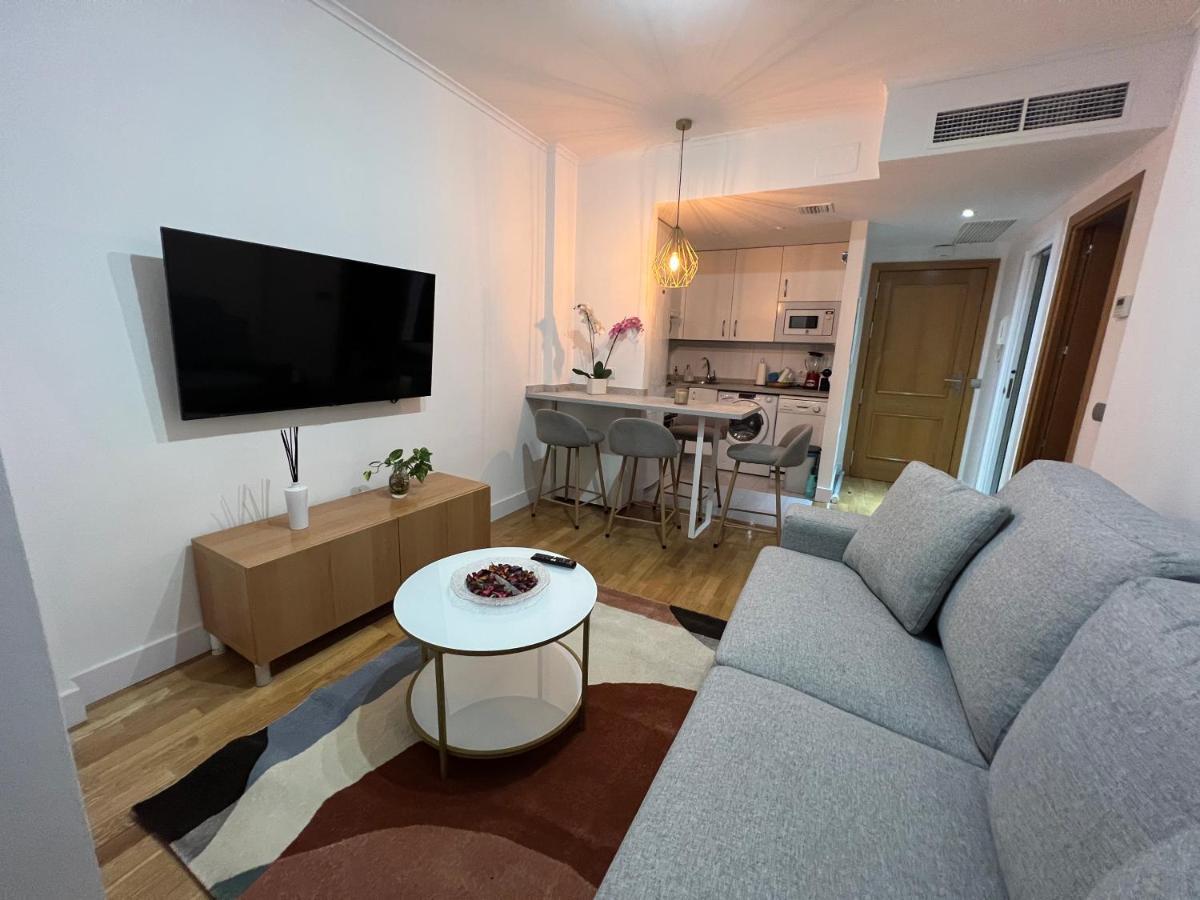 P4 Airport, Estadio Civitas, Ifema, Barajas Y Rejas Apartamento Madri