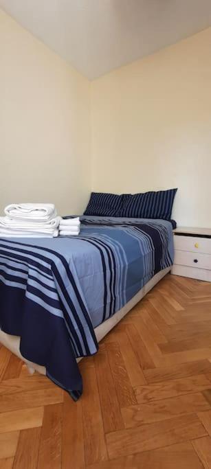 Apartamento Piso Amplio, Iluminado Y Muy Bien Comunicado *