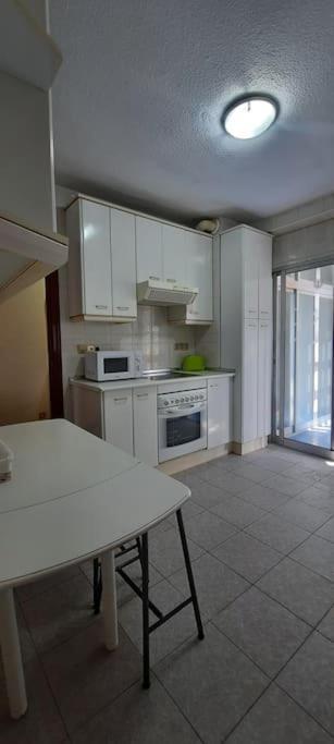 Piso Amplio, Iluminado Y Muy Bien Comunicado Madri