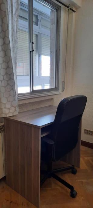 Piso Amplio, Iluminado Y Muy Bien Comunicado * Madri