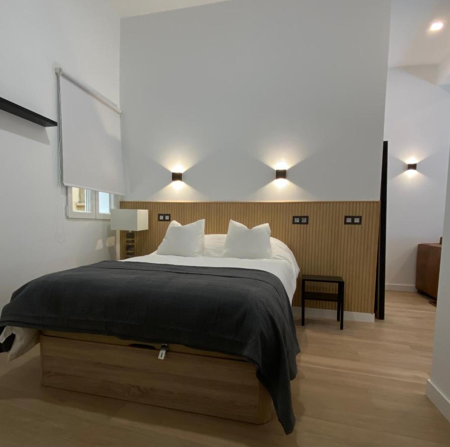 Auditorio/bernabeu Apartment1 *