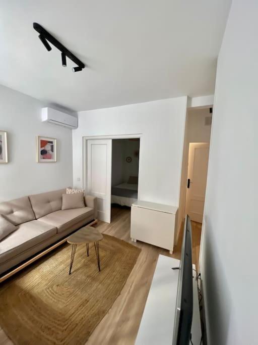 Centrico+nuevo Apt,100% Equipado * Madrid