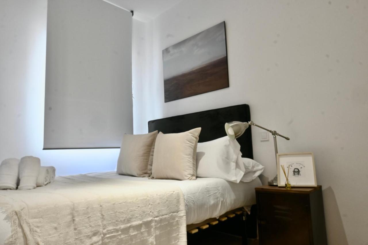 Appartamento Moderno Apartamento Temporal De Dos En Avenida America Ctg101