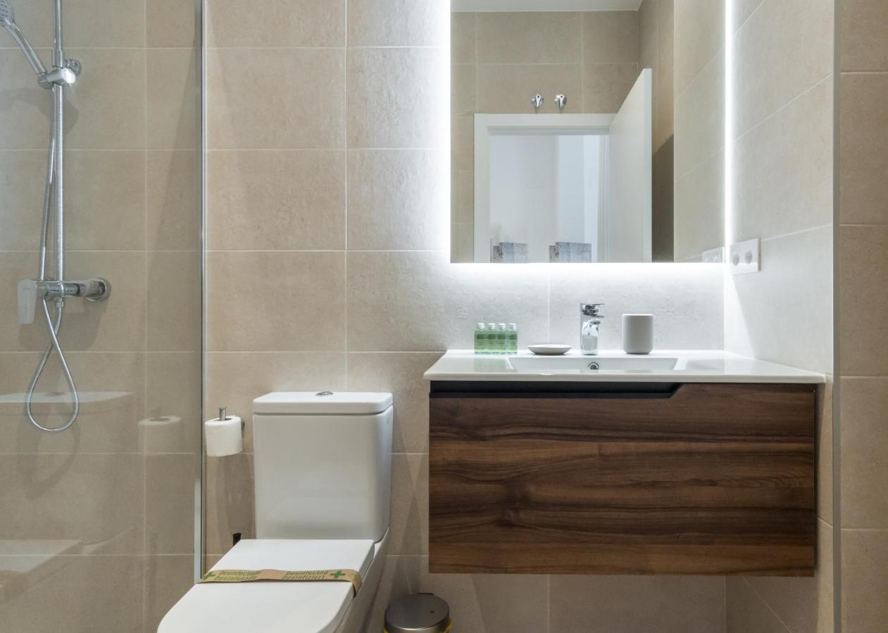 Modern And Bright- 2 Bd 2 Bth - Center Appartamento *