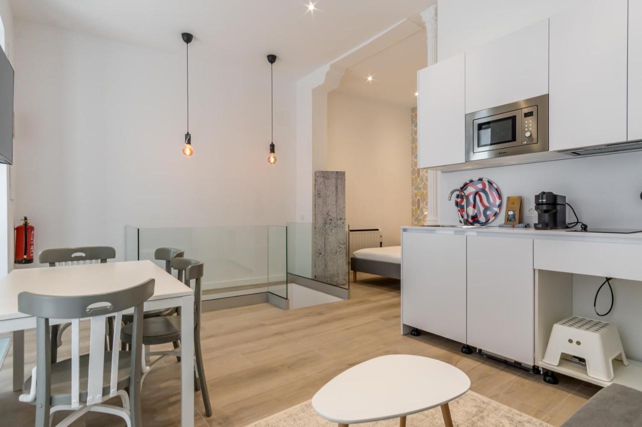 Modern And Bright- 2 Bd 2 Bth - Center Appartamento *