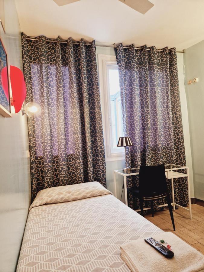 Gasthof Casa De Huespedes Dolce Madrid