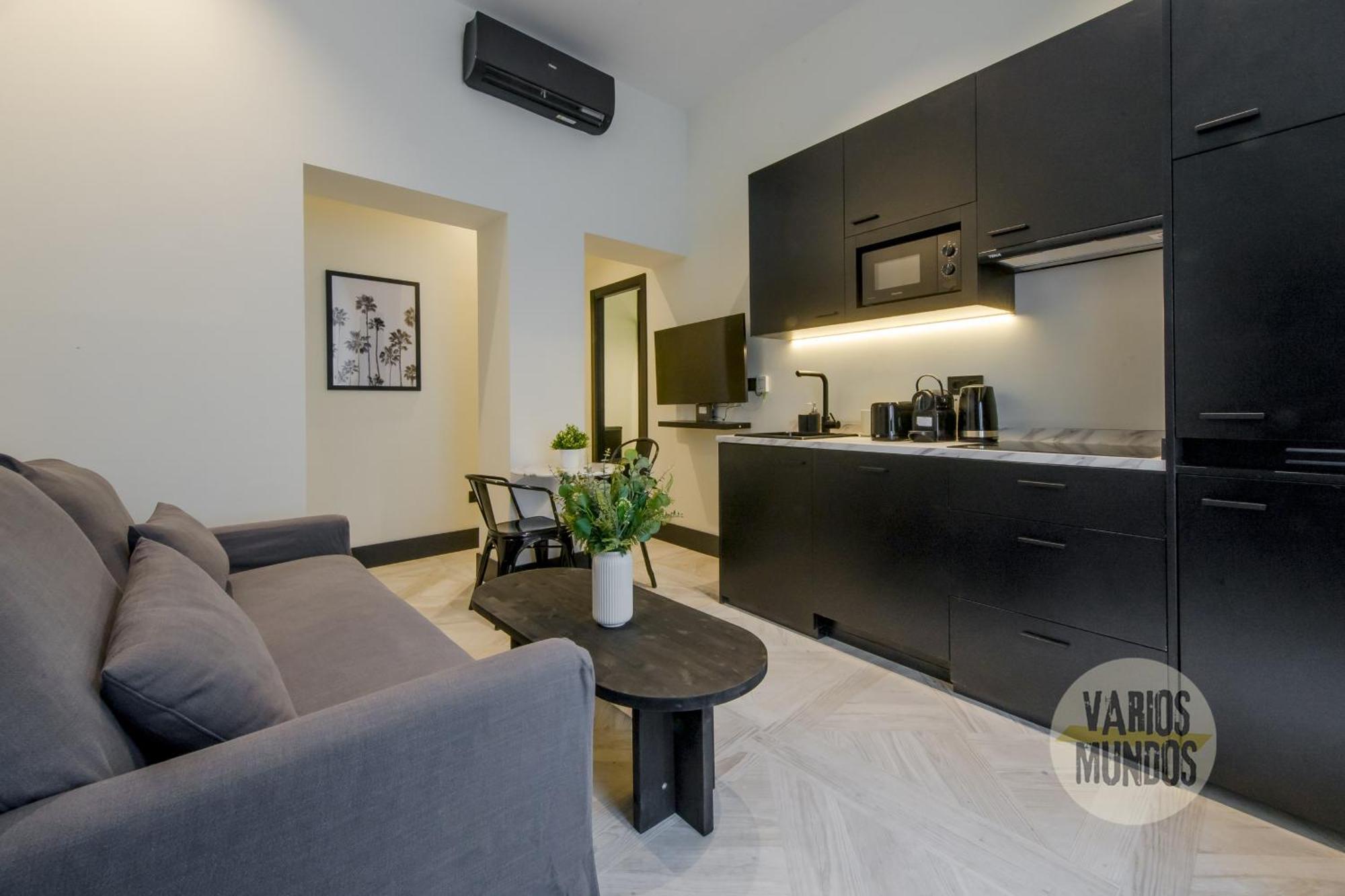 Apartment Iconic En Plena Plaza Del Carmen 4pax E3 Madrid