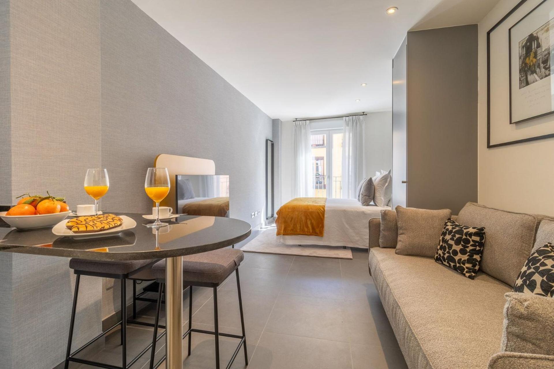 Cozy Loft Near El Rastro With A Touch Of Charm - Latina Toledo Iii *