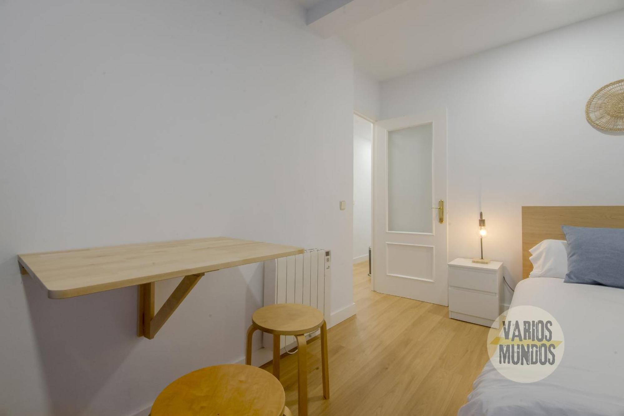 Apartamento Calle Regueros Loft 3pax En Pleno Chueca Madri