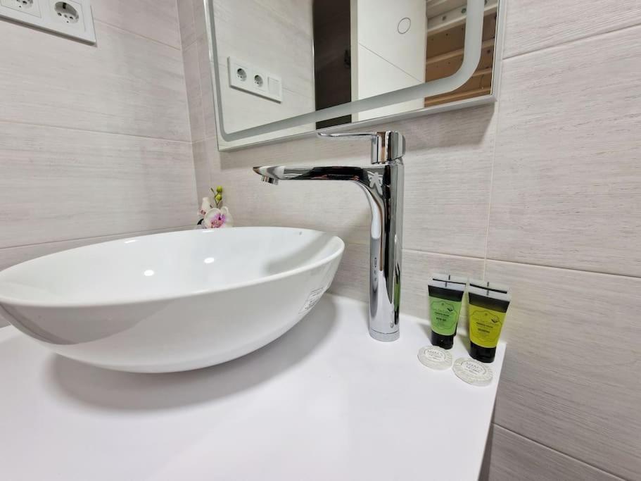 Apartamento Seco Calle, Precisos Loft Super Equipado Cerca De Metro Pacifico *