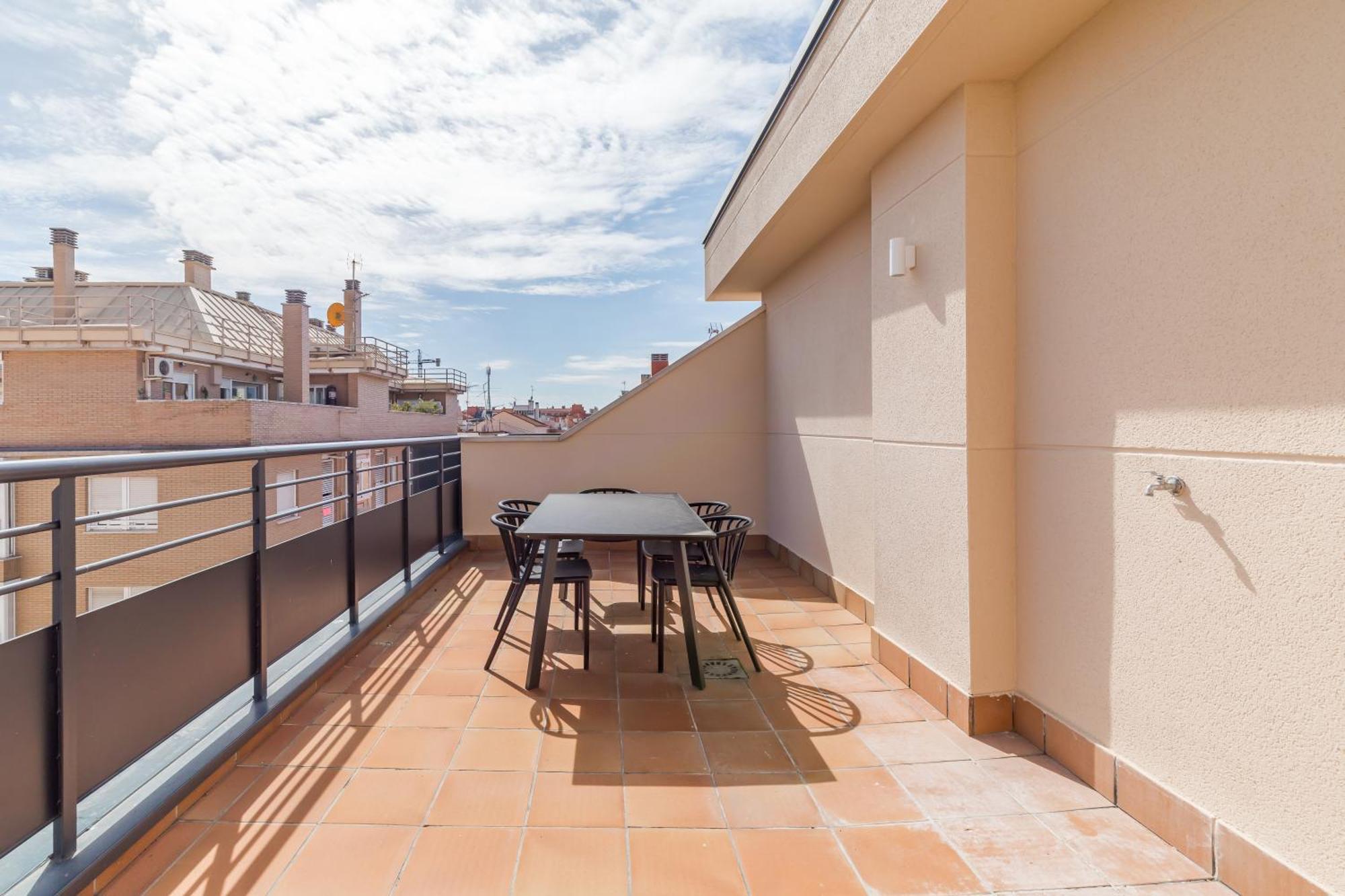 Caterina Cuatro Torres Apartamento Madri