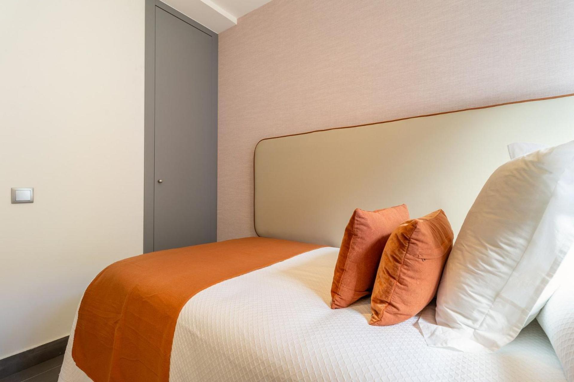 Apartment Authentic La Latina Getaway Just Steps From Iconic Rastro Latina Toledo X