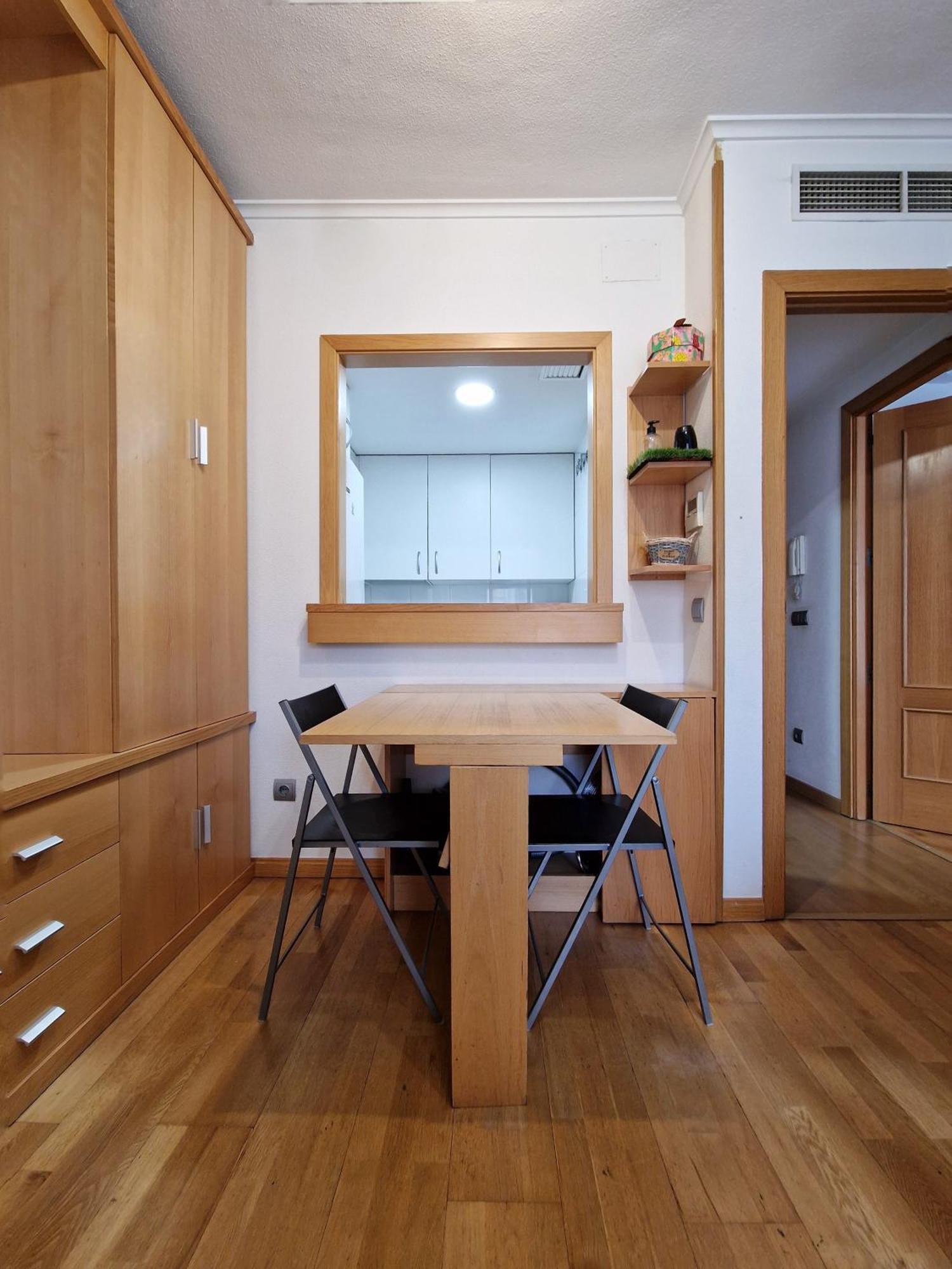 Apartment Samaniego, Piscina Y Garaje Junto Civitas Metropolitano Y Aeropuerto Madrid