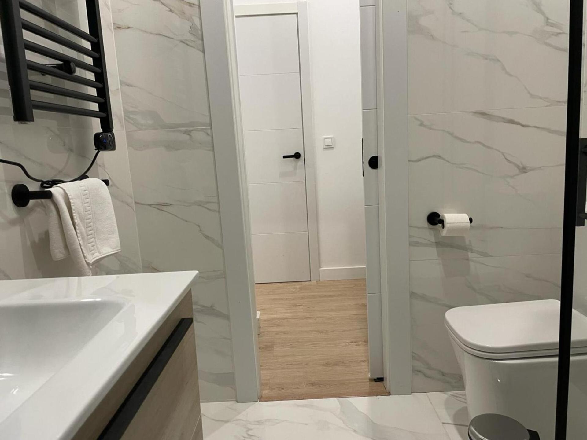 Apartamento U1 Ap Nuevo, Bien Comunicado Centro