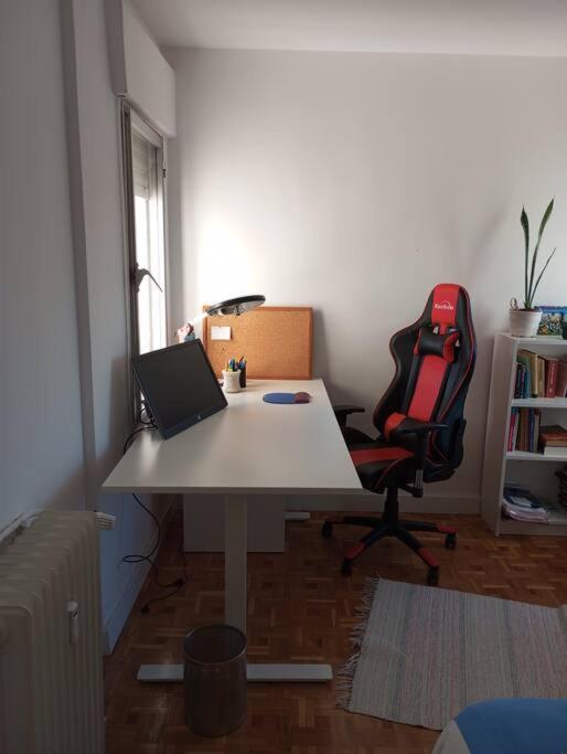 Luxury Renovated With Terrace In *