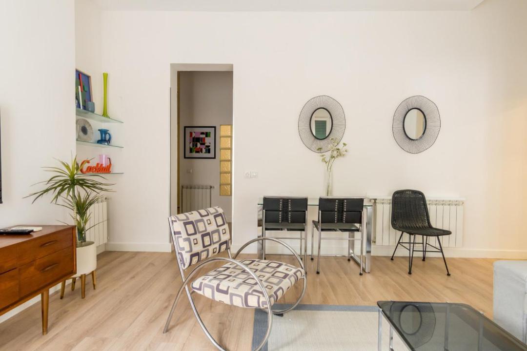 Stylish And Bright - 2bd 1bth- Atocha Apartment Madrid