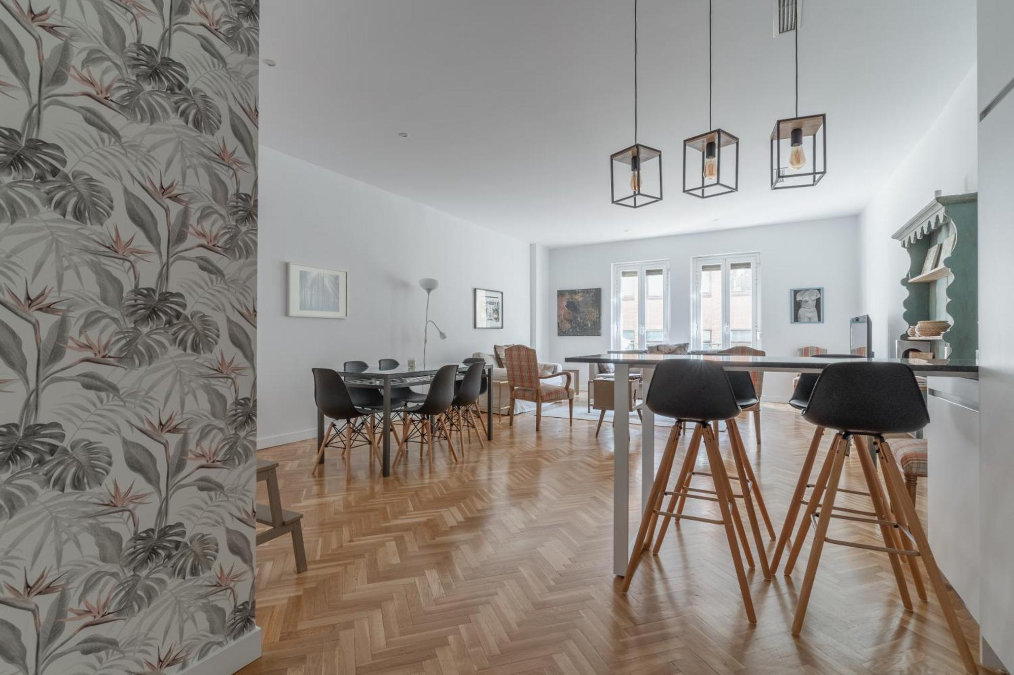 Spacious Central-3bedrooms 3bathrooms-sol Apartamento *