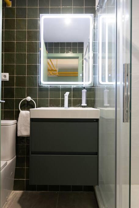 Estudio Moderno Y Acogedor En Rio Nº7 * Madrid