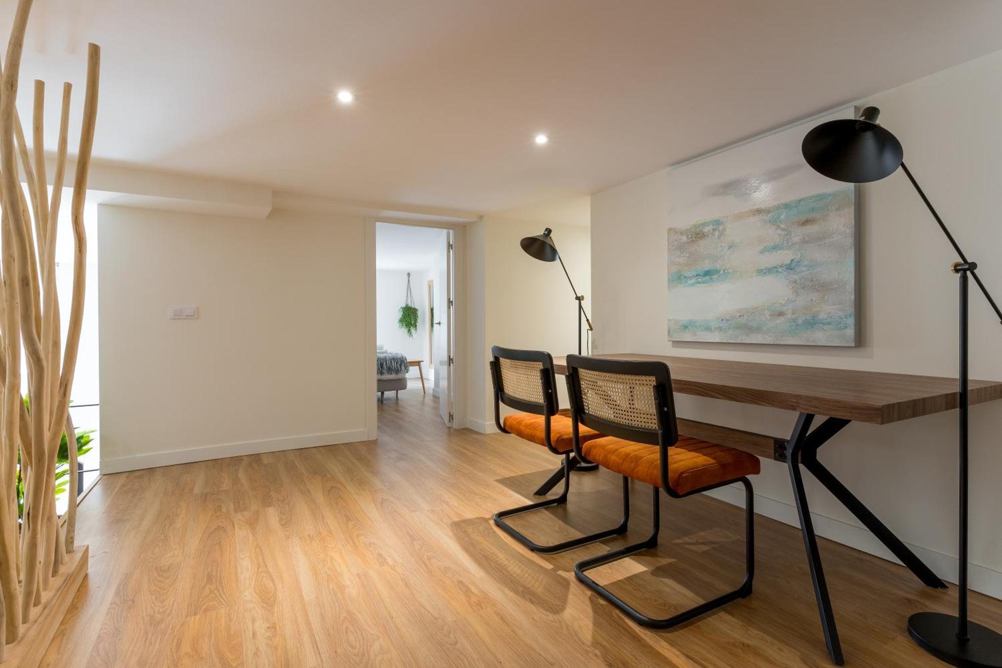 Modern And Wide- 3bd 2,5 Bth- Plaza Castilla Madrid