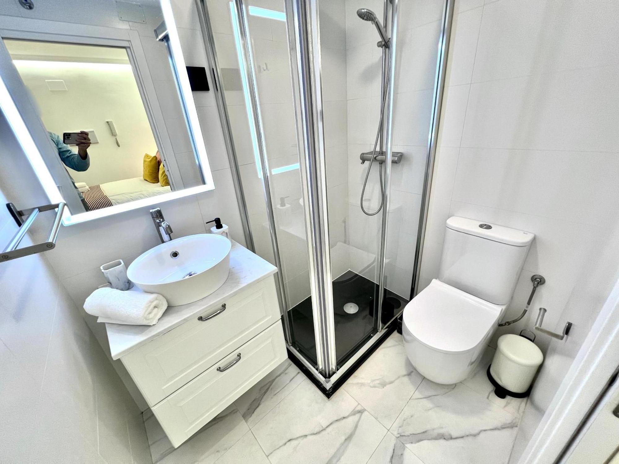 Apartment In The Heart Of Madrid-piso En Malasana *