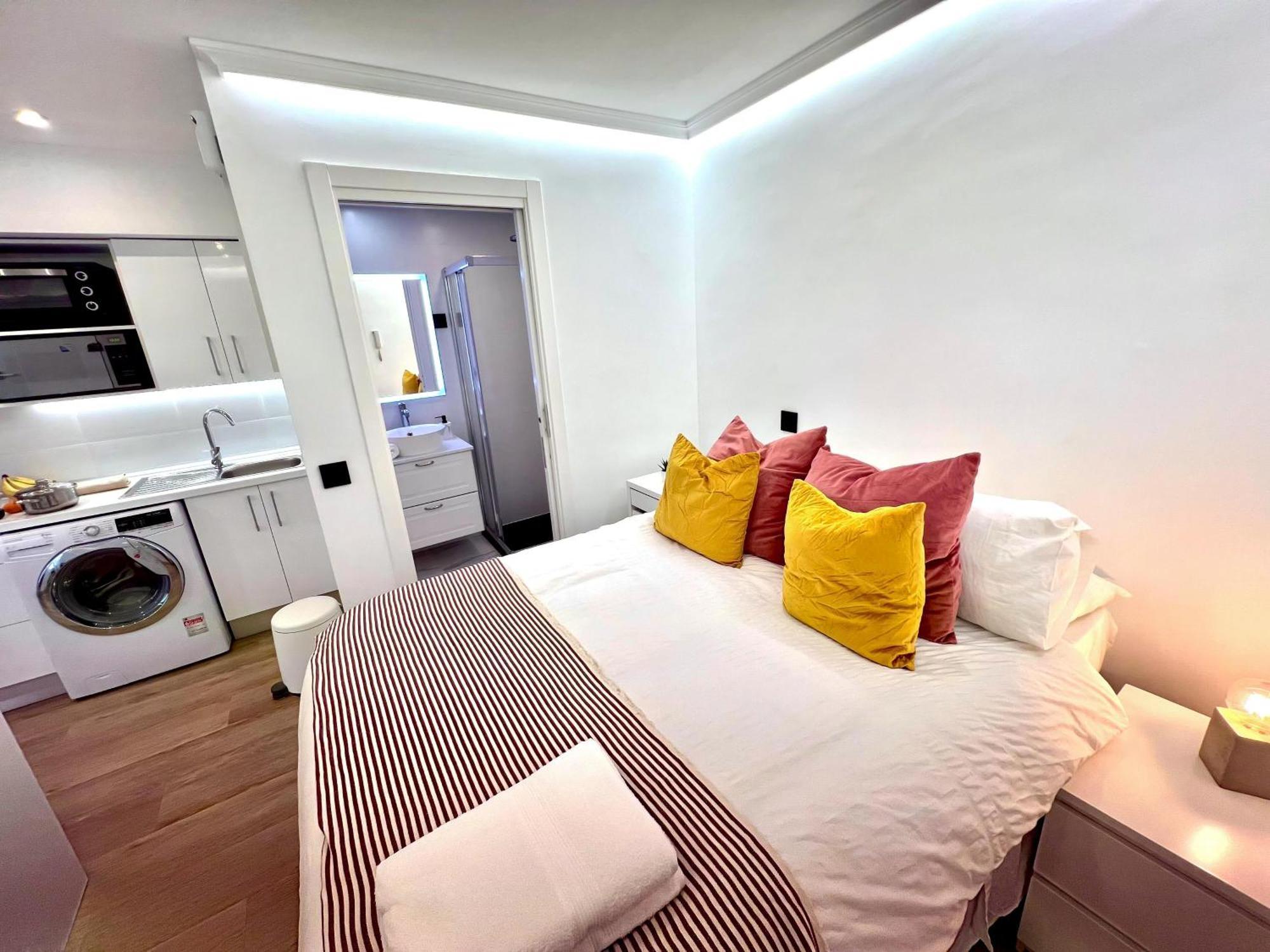 In The Heart Of Madrid-piso En Malasana Apartment