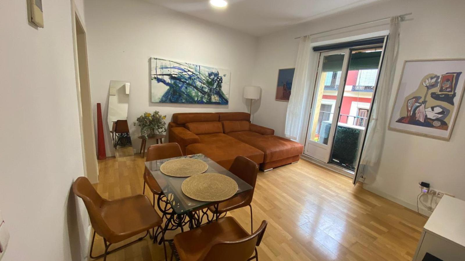 Comfortable Flat In Paseo Del Prado Atocha-almd8 * Madrid