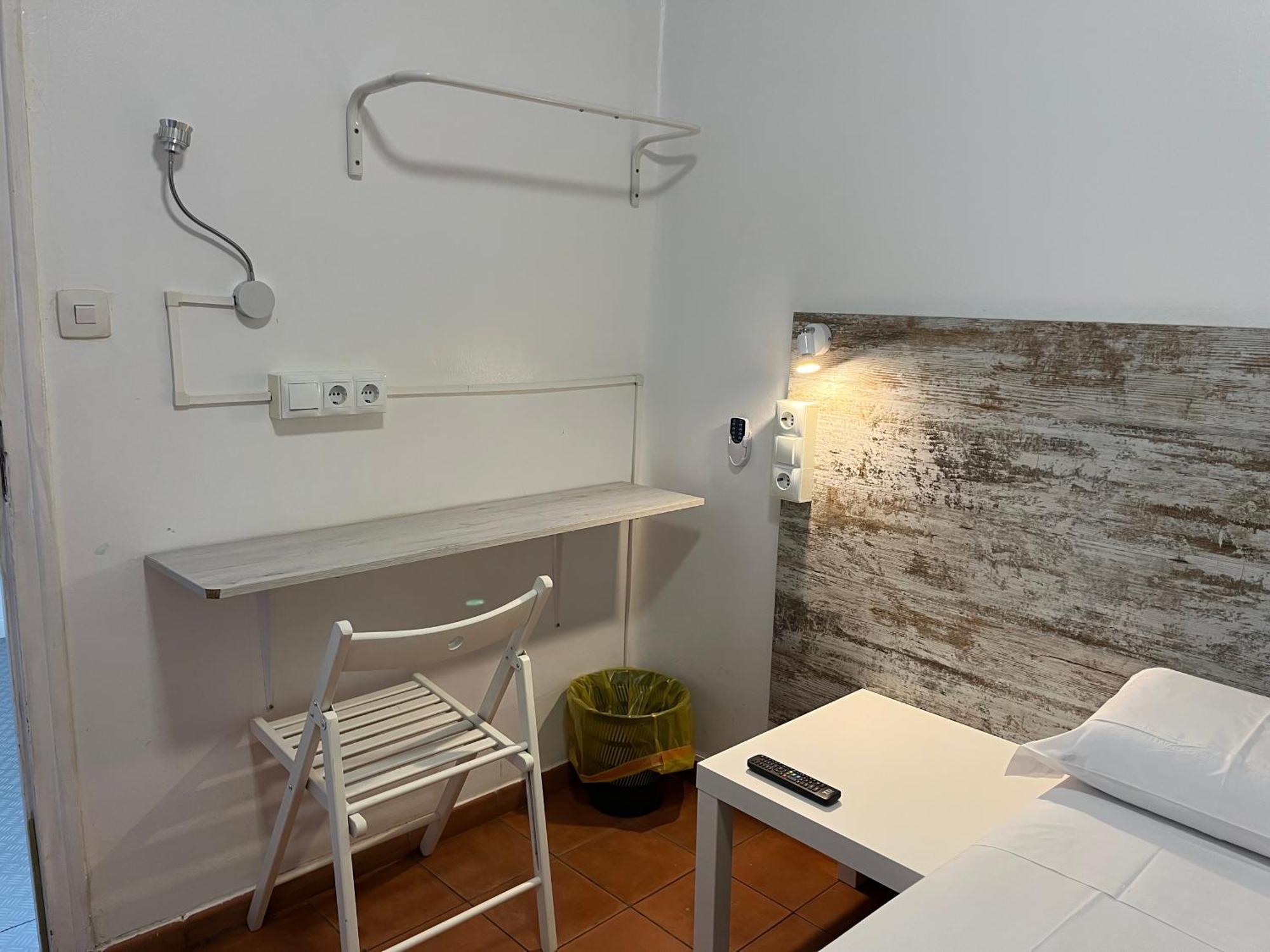 Guest house Casa De Huespedes Almansa