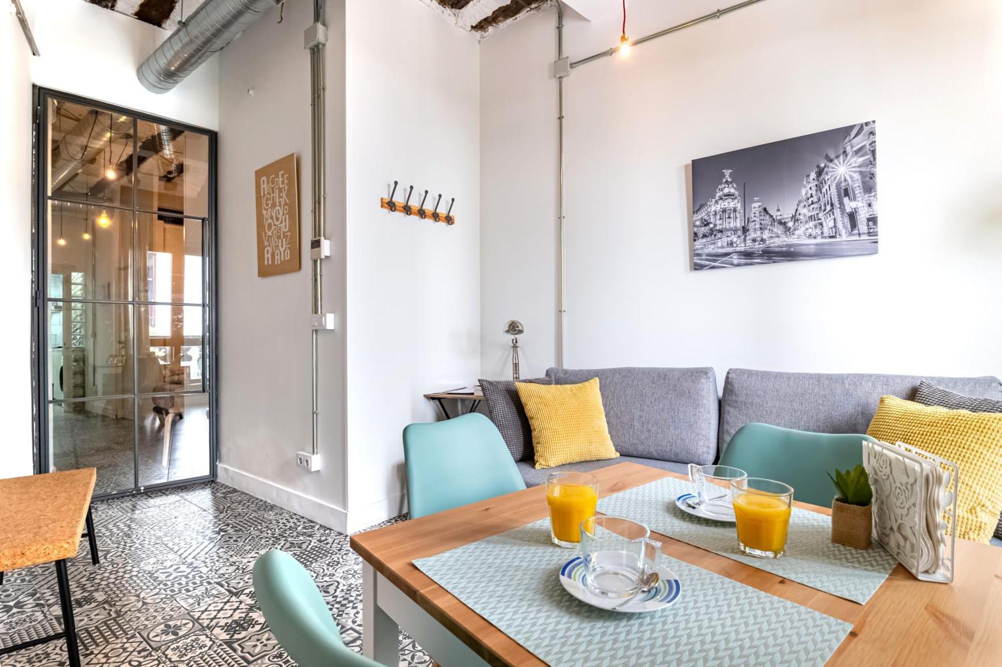 Vintage Near Puerta Del Sol Appartement *