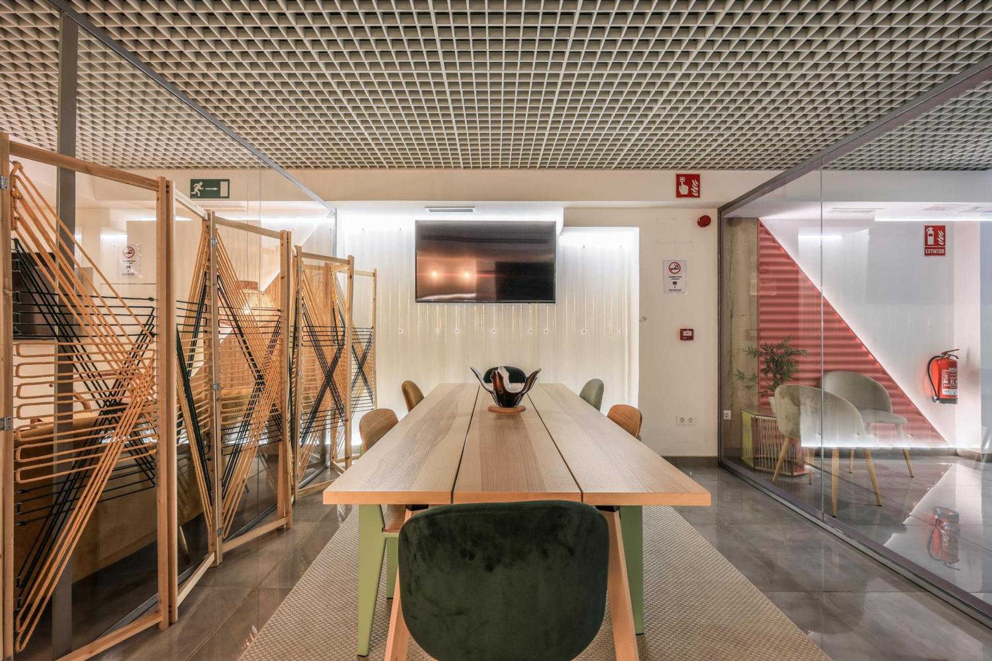 Gasthof Amazinn Places Blasco De Garay 102 Madrid