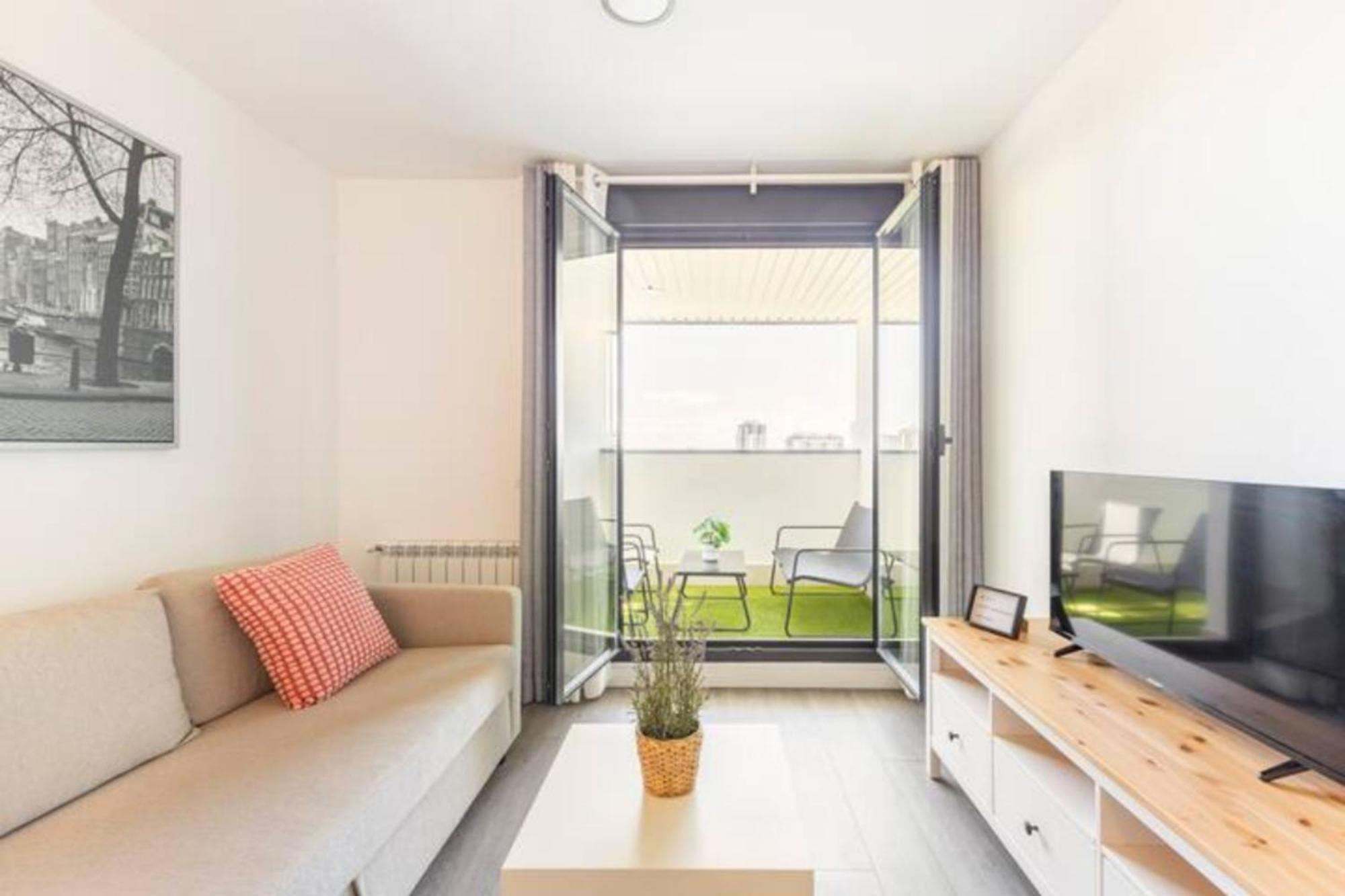 Piso Climatizado Y Parking Apartment
