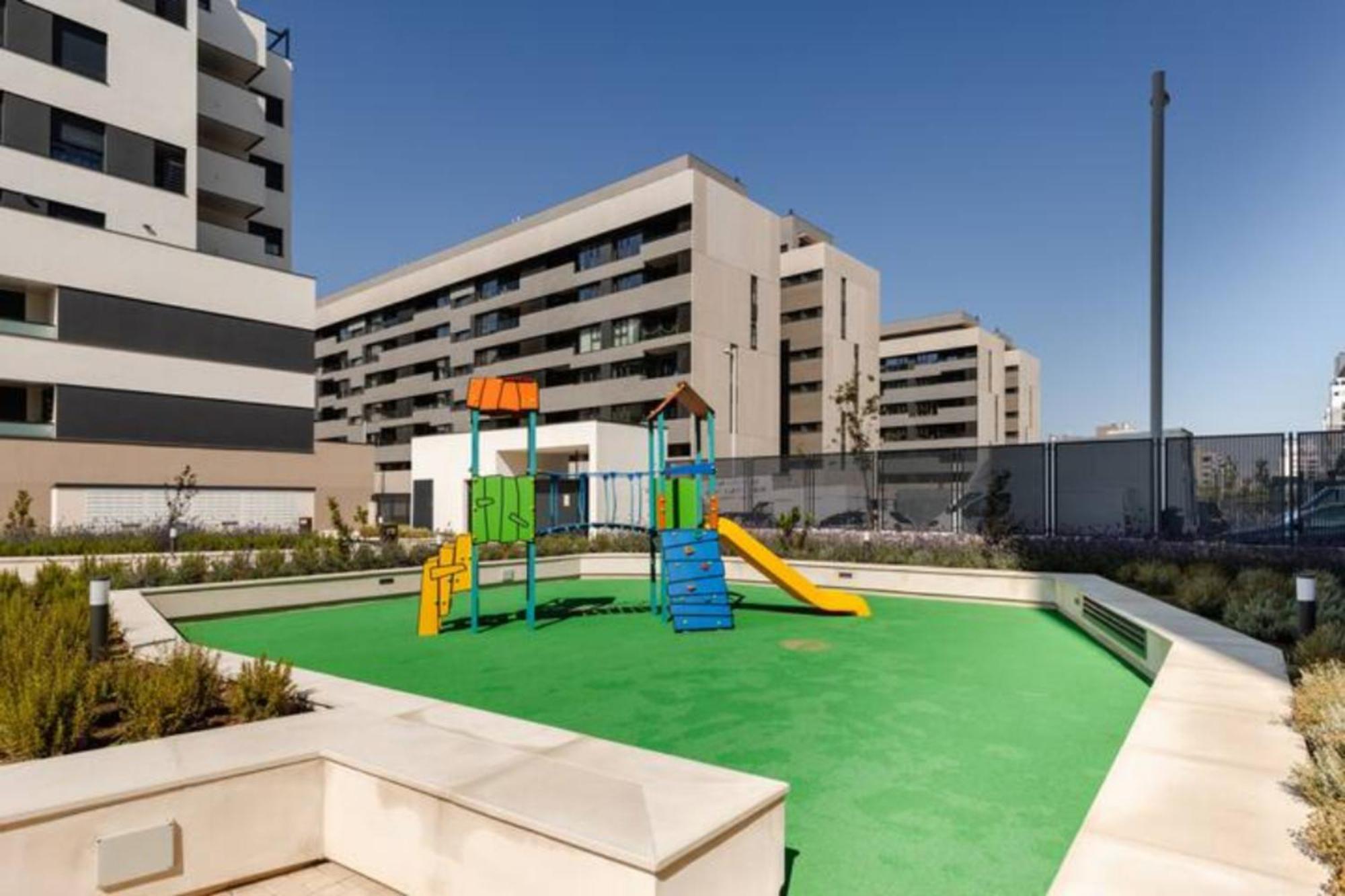 Apartment Piso Climatizado Y Parking *