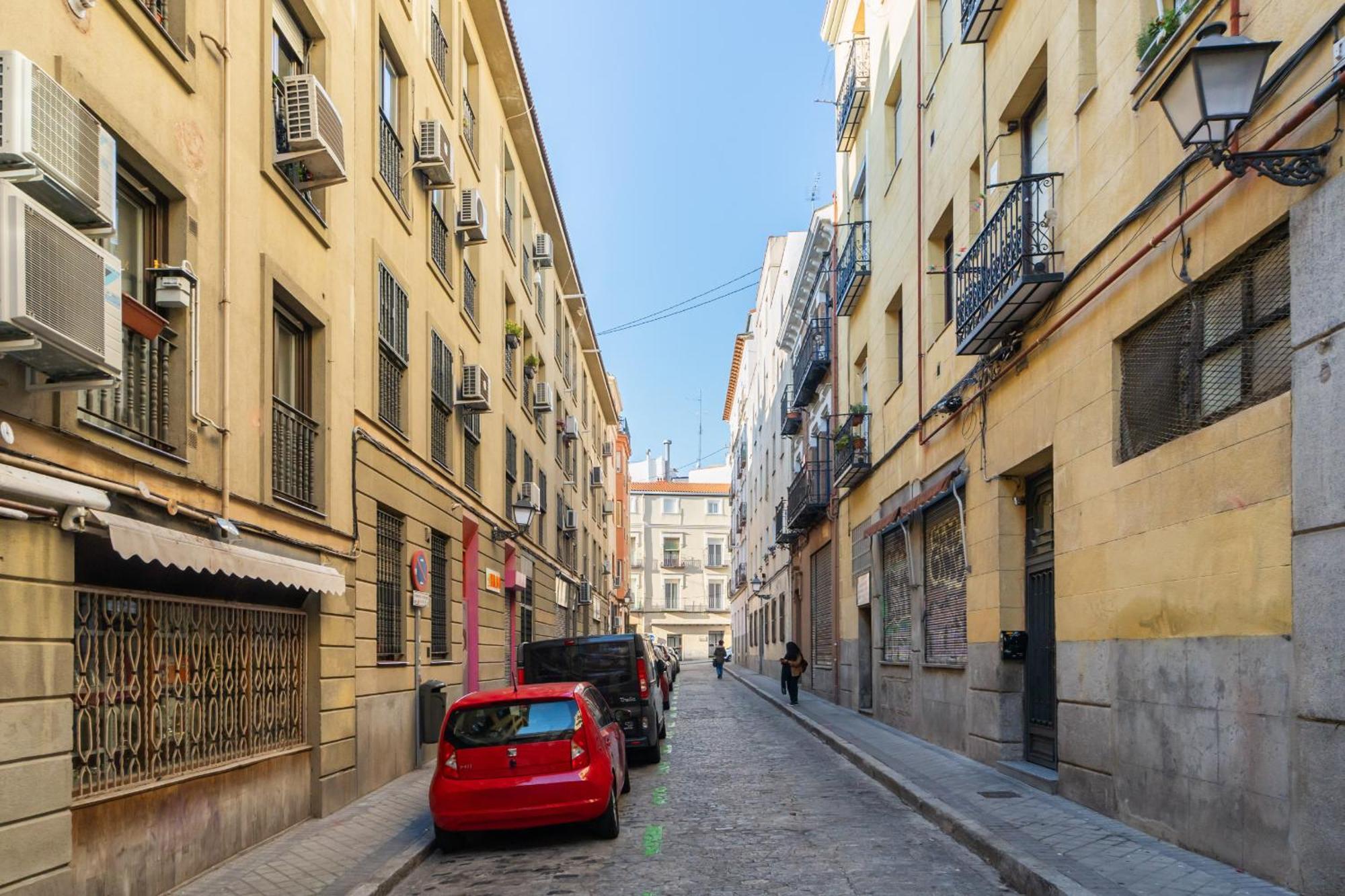 Atico Con Terraza En Lavapies Alquiler Temporal *