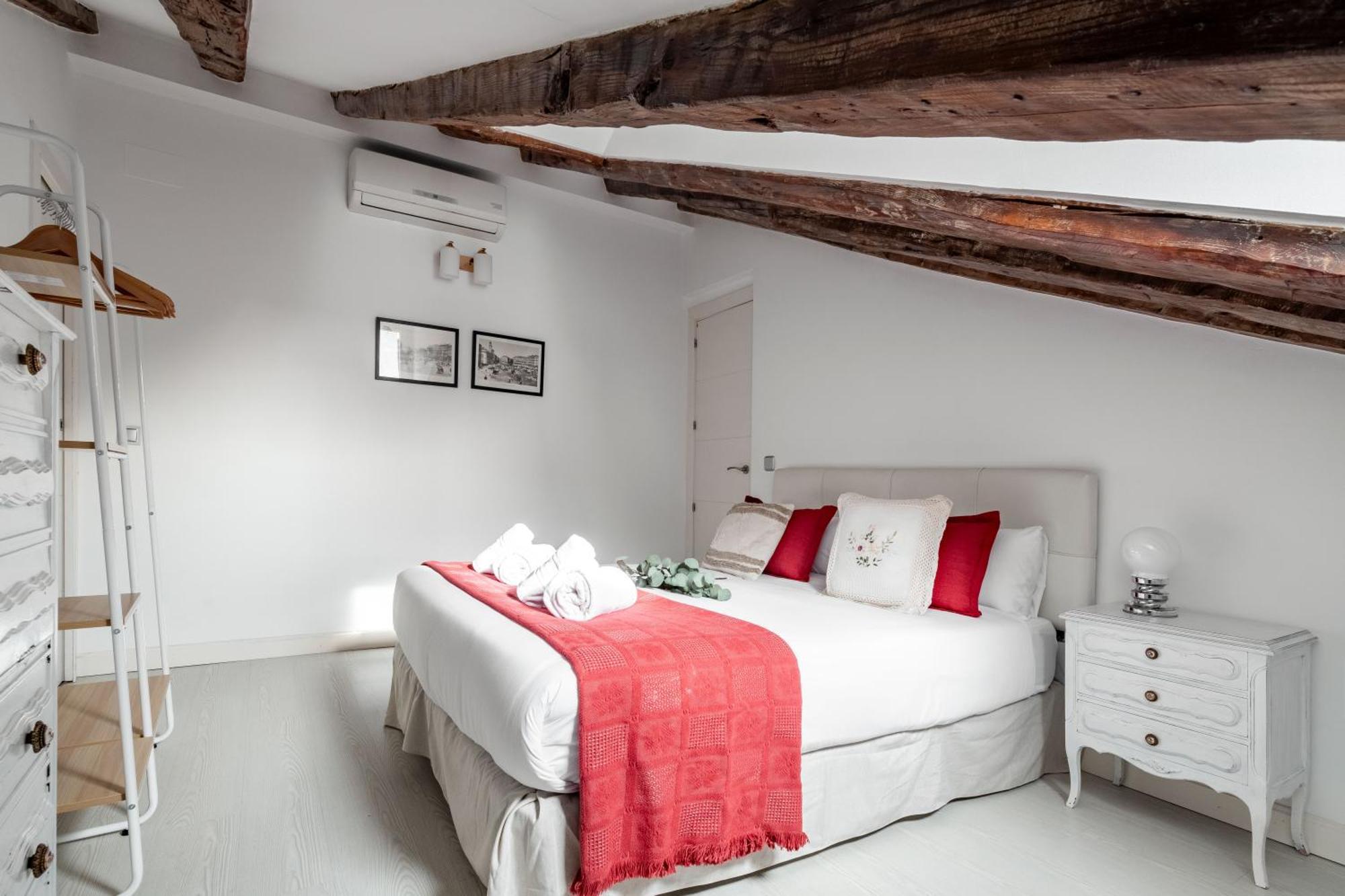 Appartement Charming La Latina Vibes *