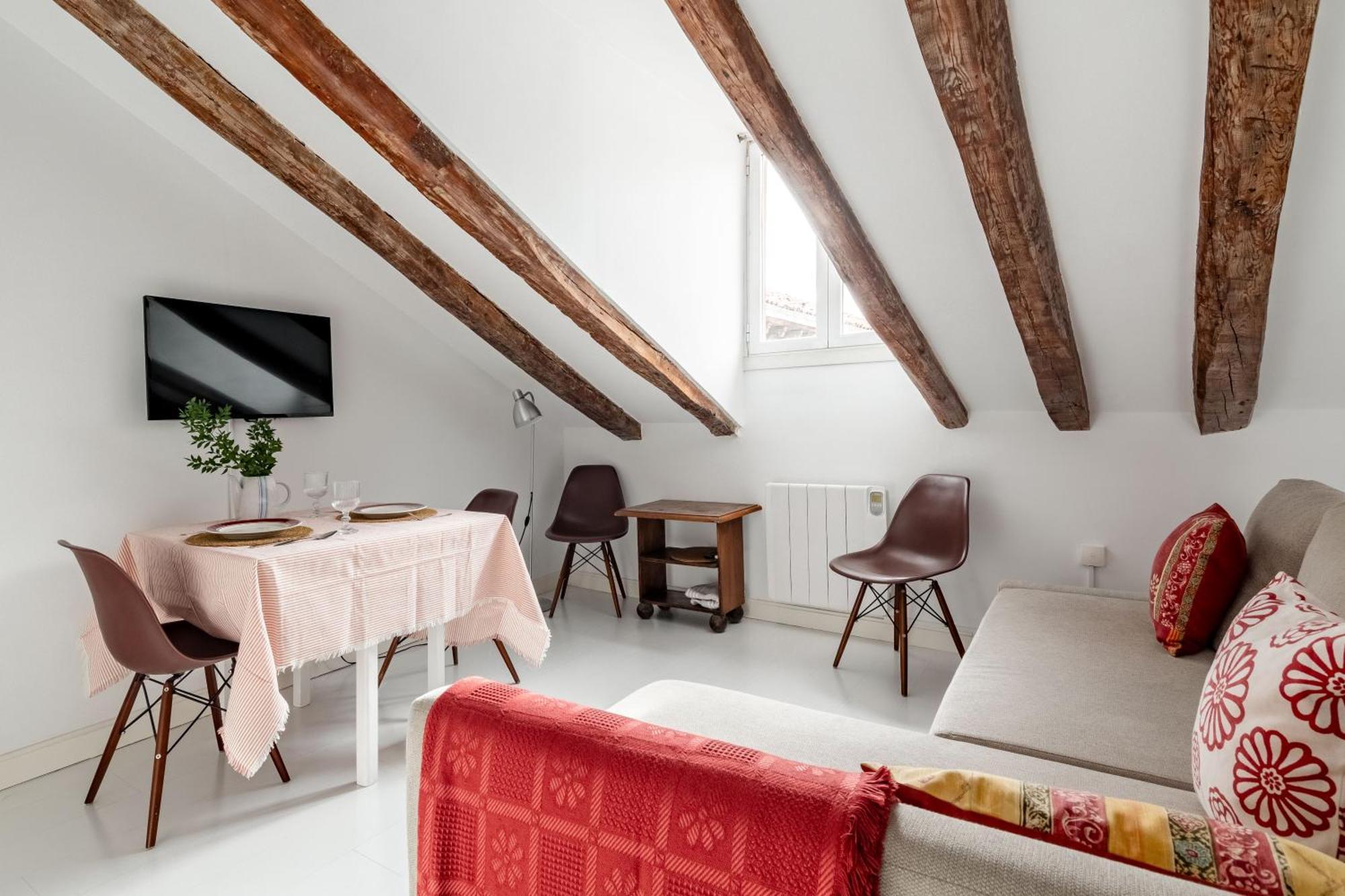 Charming La Latina Vibes Madrid