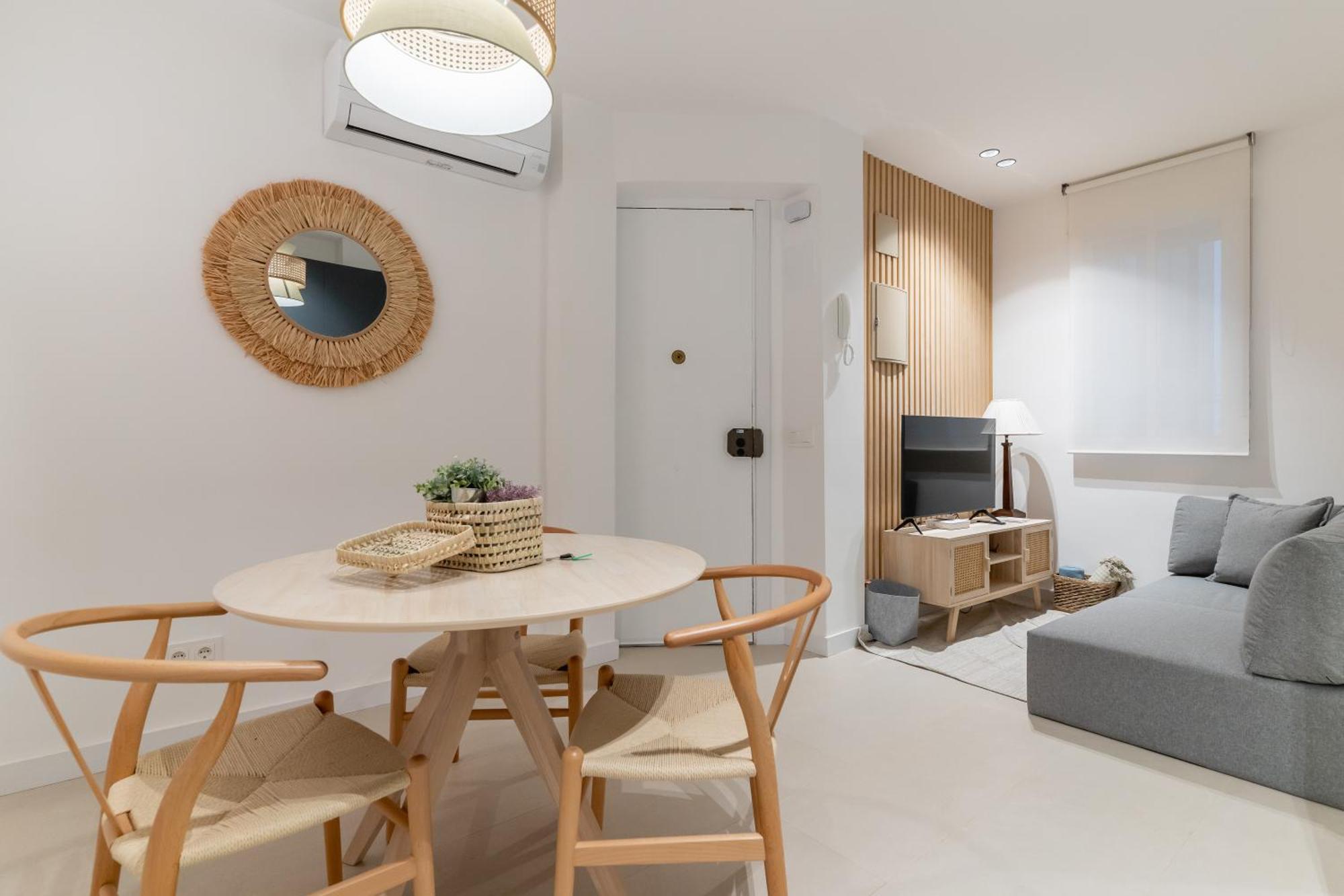 Apartamento Modern And Cozy-1bedroom 1bathroom-azca Madrid