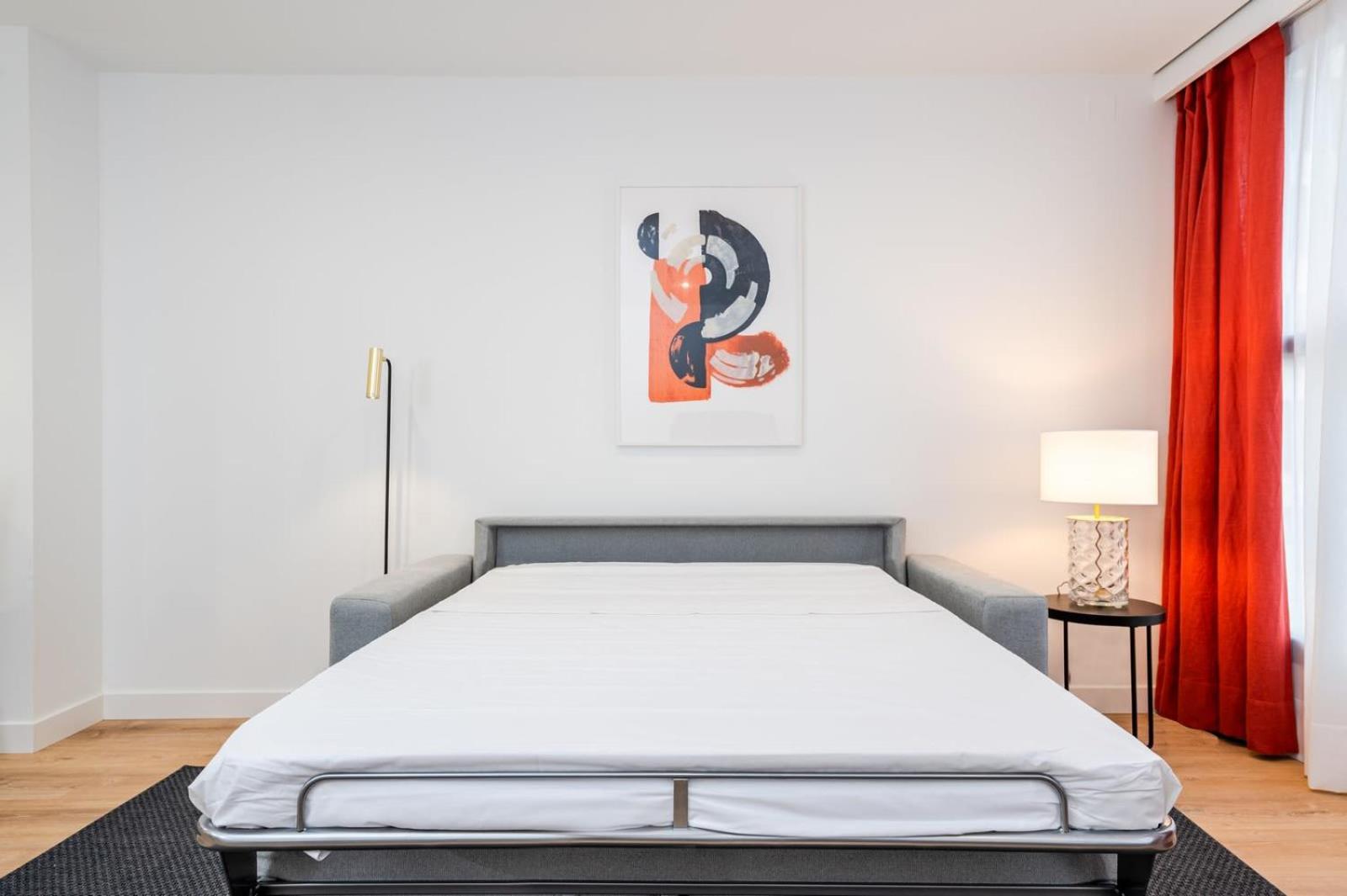 Unique And Sophisticated Design In Financial Centre *