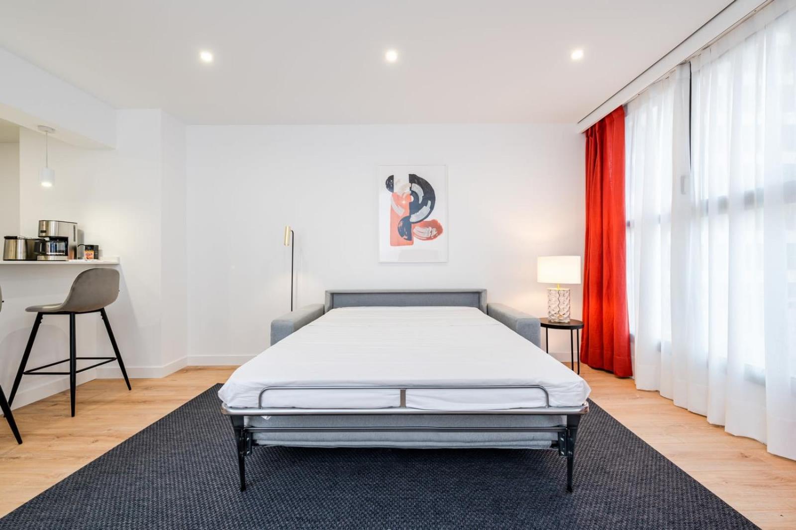 Unique And Sophisticated Design In Financial Centre * Madrid