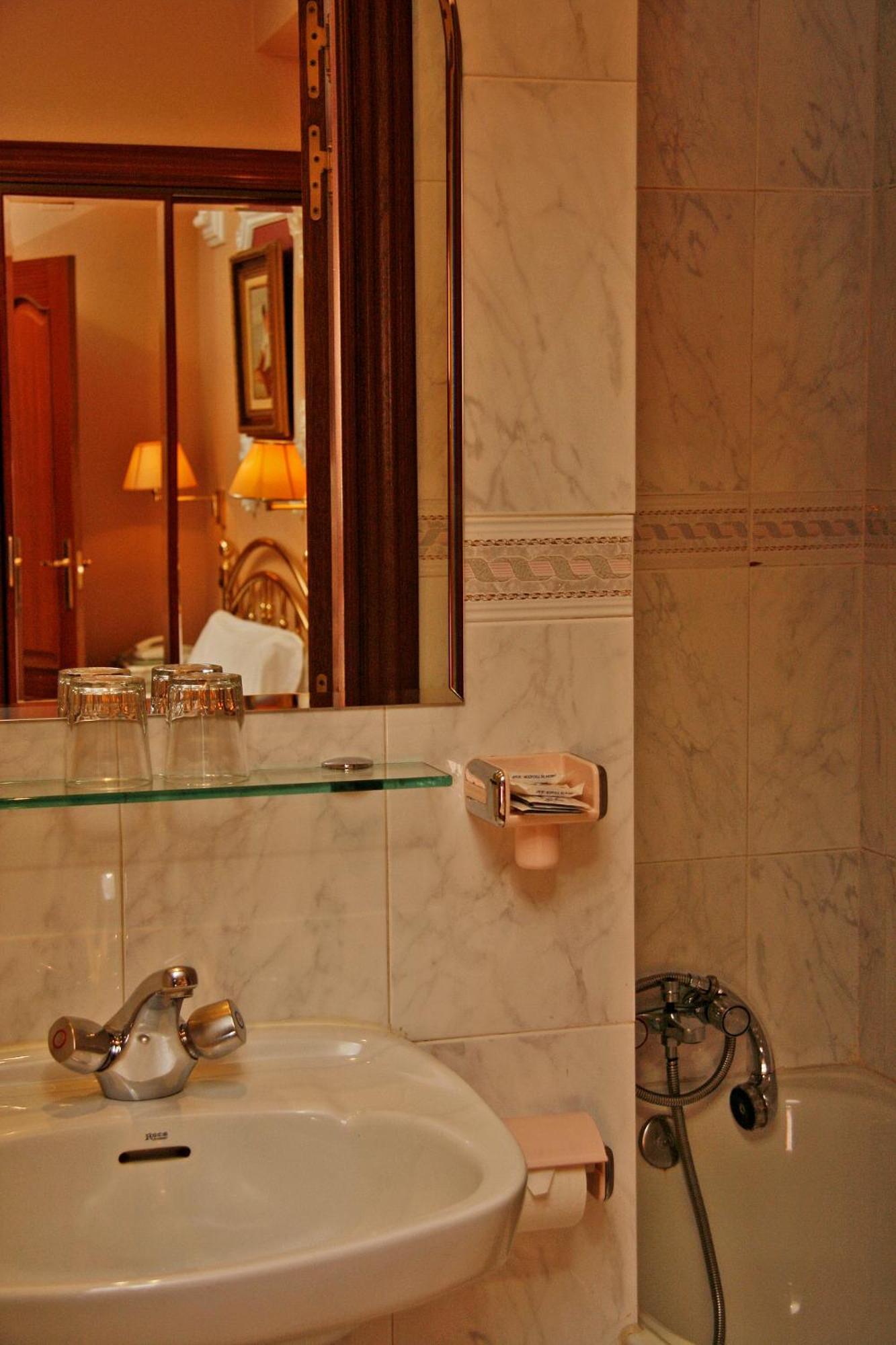 Gasthof Victoria Iii Madrid