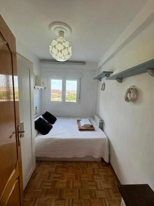 Piso Cerca Al Centro De San Luciano * Madrid