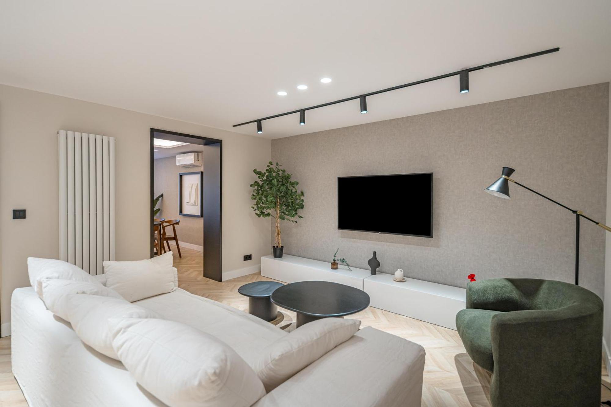 Apartamento Puerta Del Sol 3br 3bh Madri