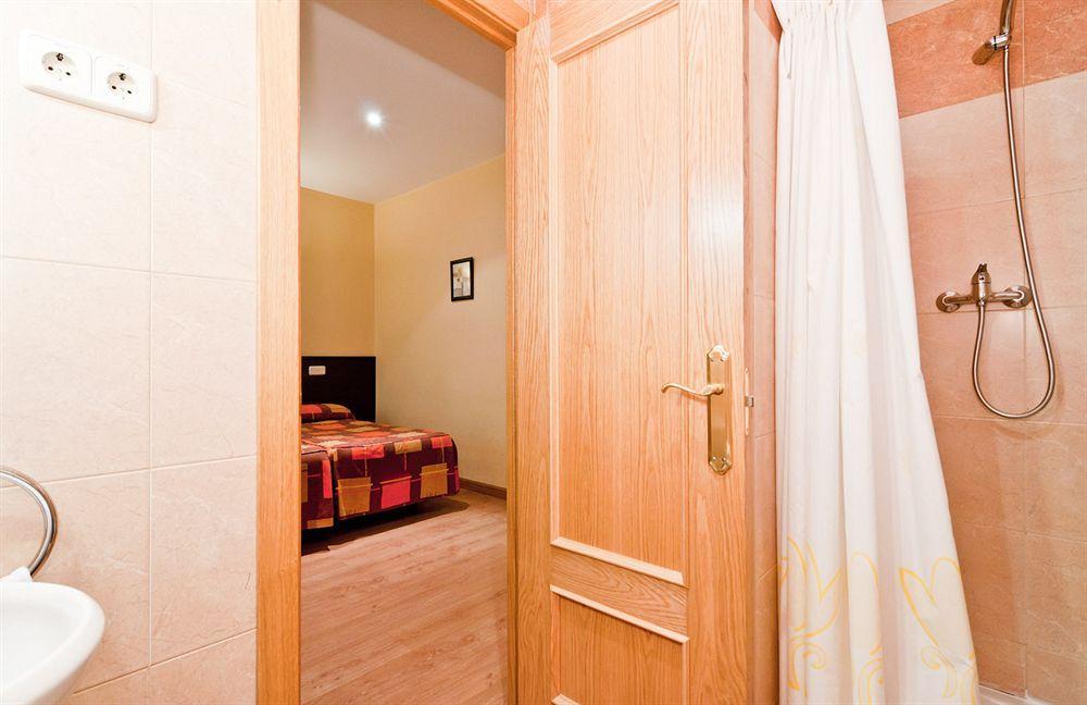 Cortes Guest house Madrid