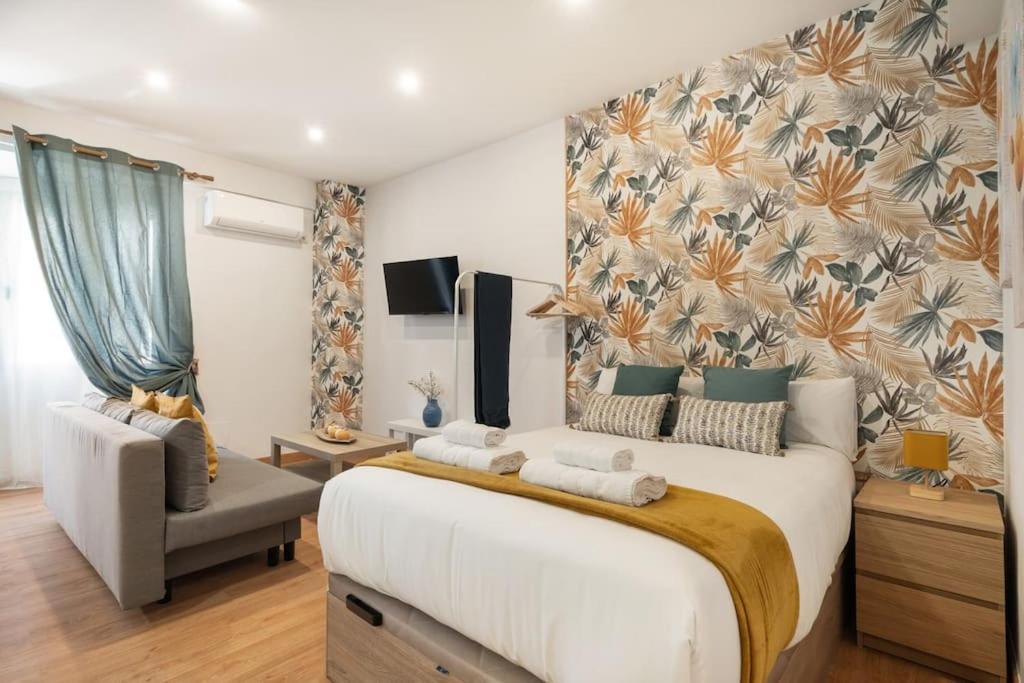 Exterior Flat In The Golden Mile In - 3 Madri