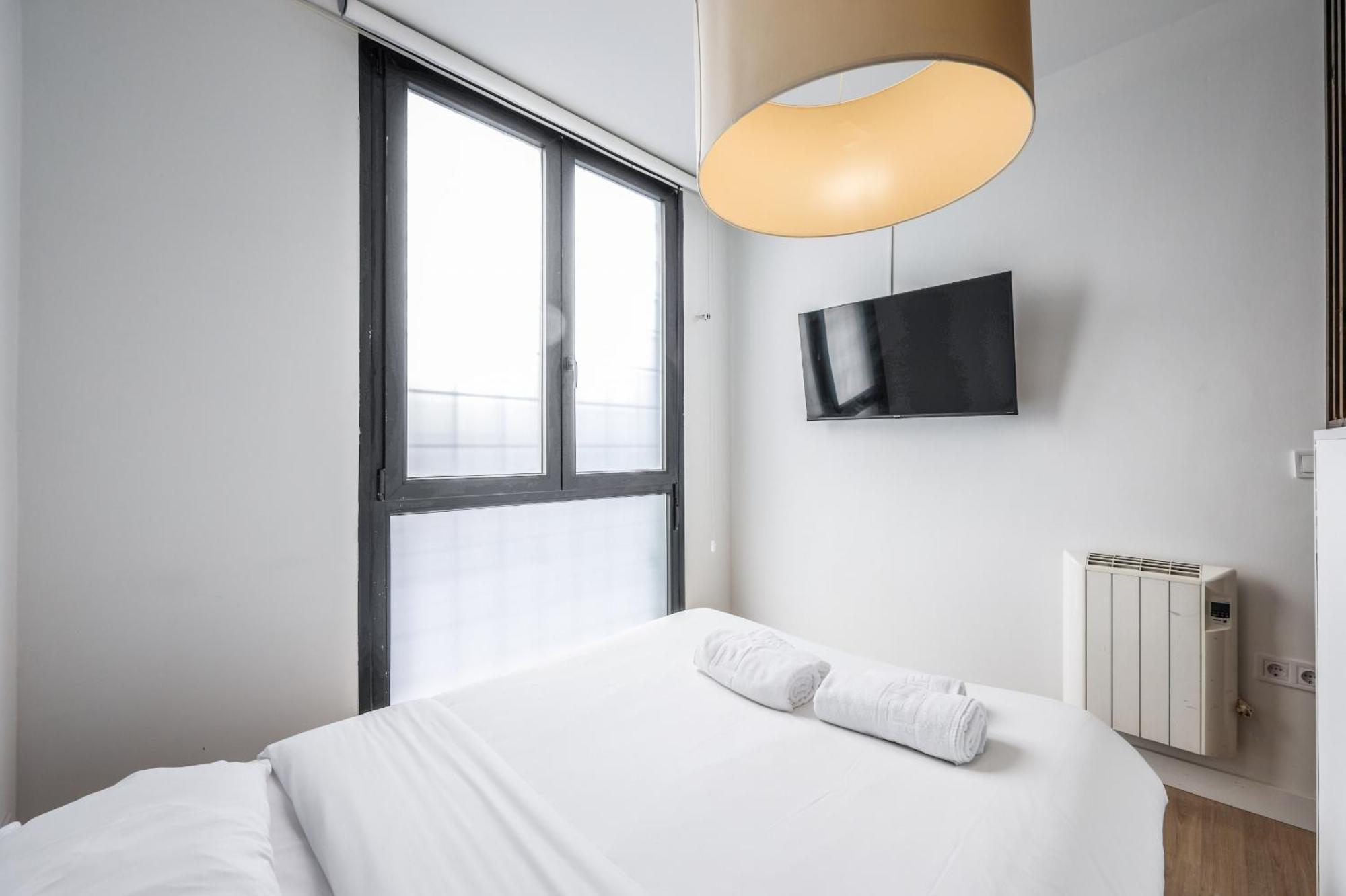 Apartment Pequeno Reformado En Tirso De Molina Madrid