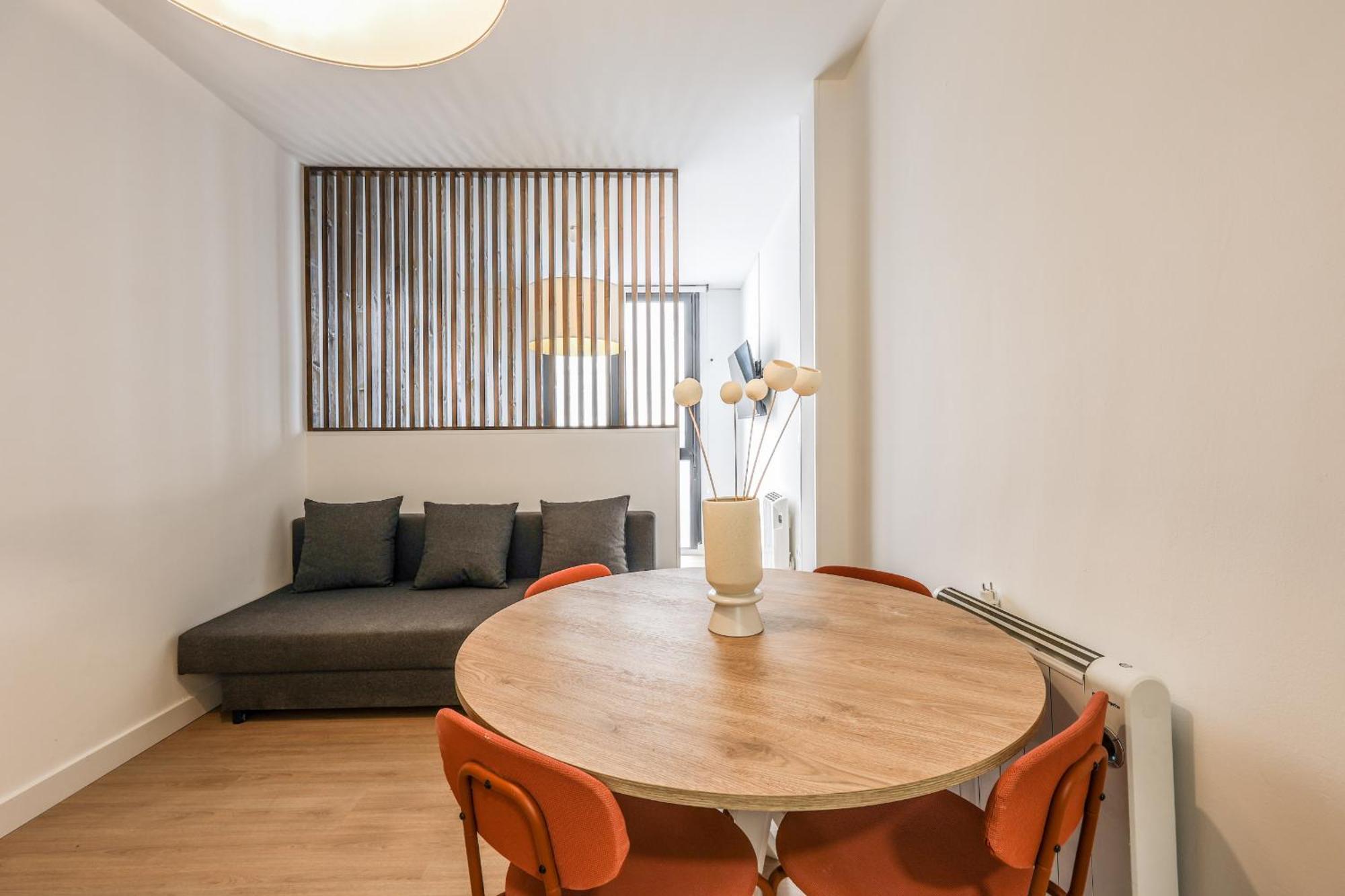 Pequeno Reformado En Tirso De Molina Apartment *