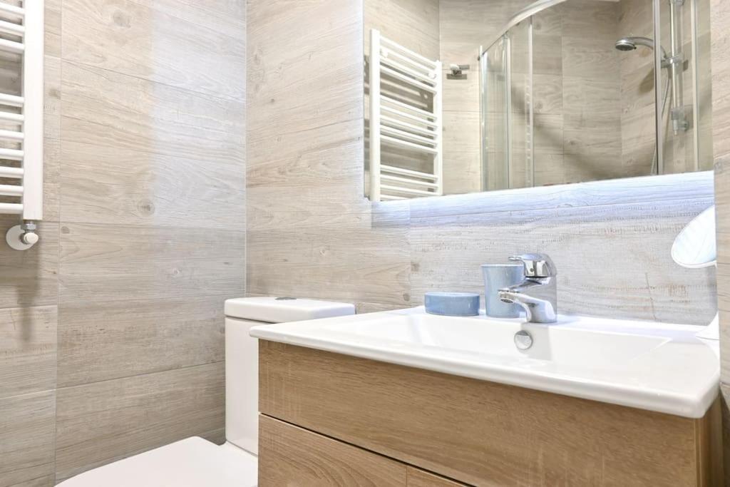 Apartamento For Coqueto Estudio Centrico Temporal Con Piscina Fca34 Madri