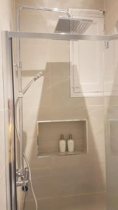 Tasteful Centre Rios Rosas - Business Ready Appartement Madrid