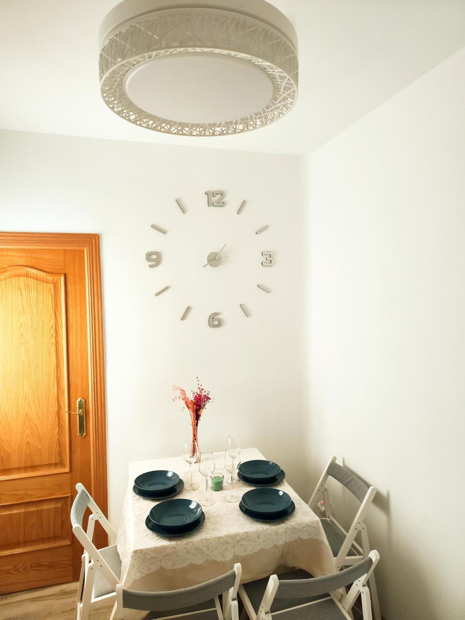 Skytitan House Madri
