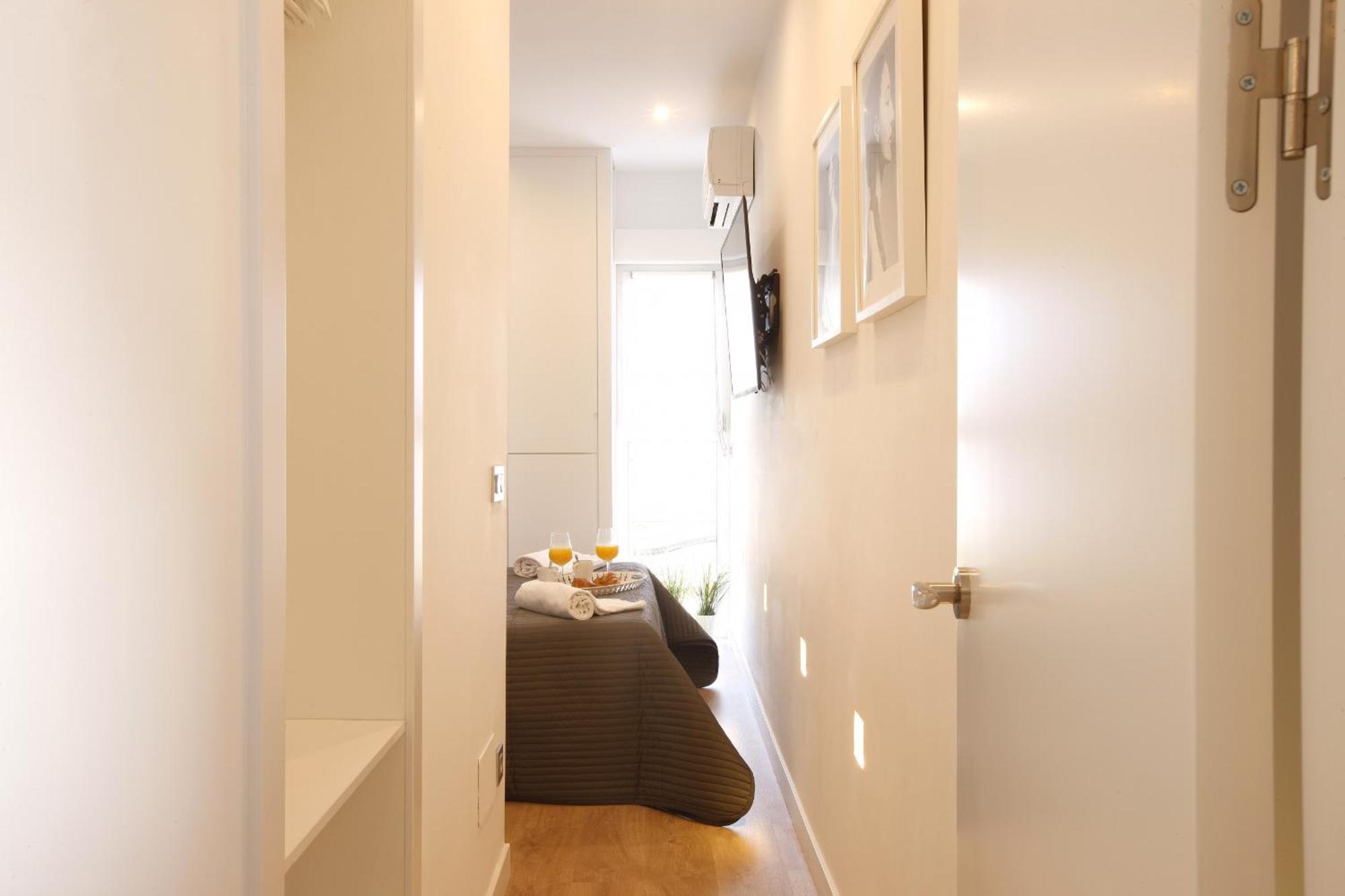 Malasana Design By Madflats Collection Apartment *